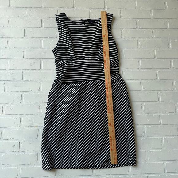 Gap Women's Black and White Striped Stretch Sleeveless Work Dress sz 14 - Picture 6 of 6